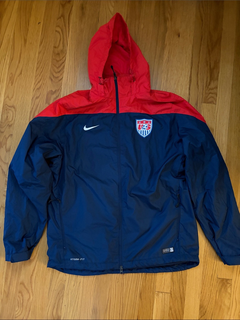 Nike USA Men’s Soccer Storm- Fit Rain Jacket - Large